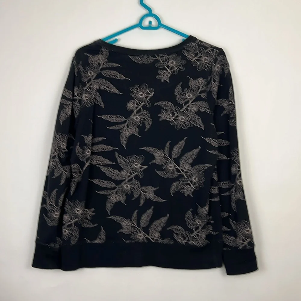 Style & Co Floral Black Sweatshirt tan print M - Picture 2 of 9